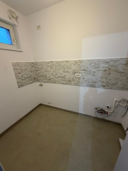 Dristor Piata Ramnicu Sarat - 7 min metrou - Park Lake - BLOC MIXT